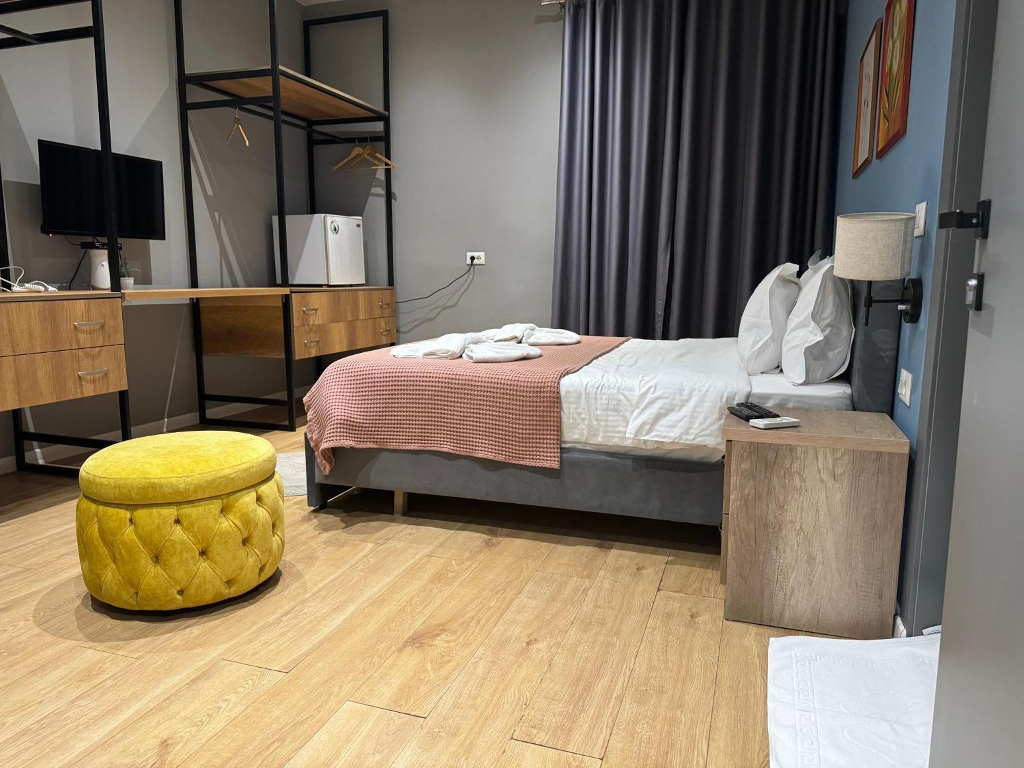 Hotel Tirona Tirana Exteriér fotografie